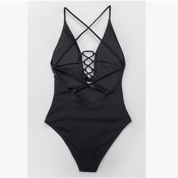 CUPSHE Black Ribbed V-neck lace up one piece swimsuit small NEW - Picture 4 of 9